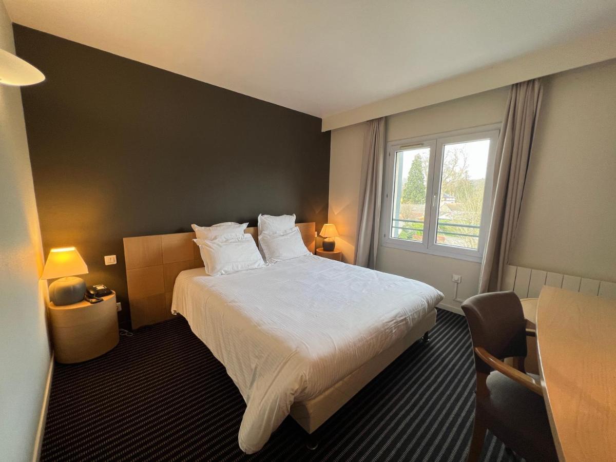 Hotel Le Pre Saint Germain Louviers Exterior foto